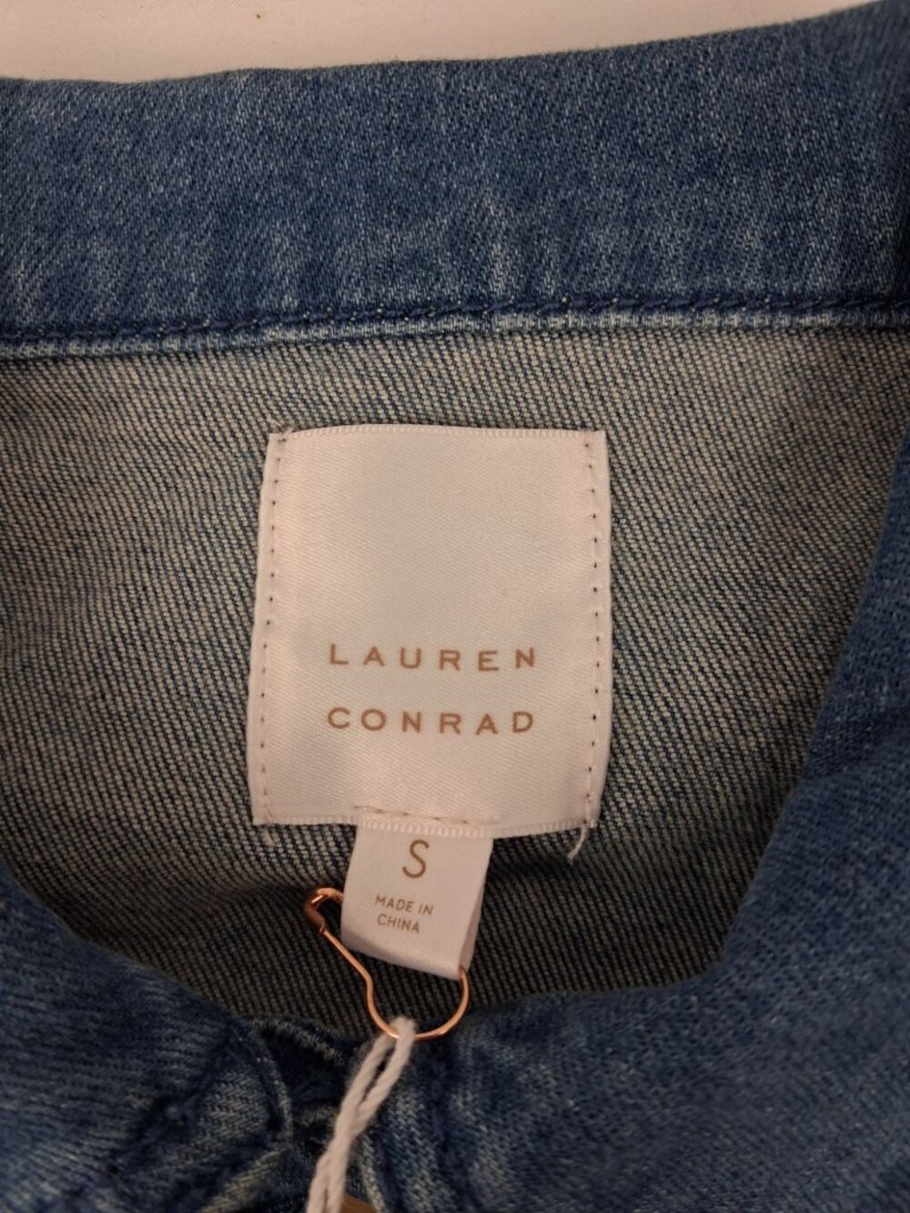 NWT Lauren Conrad Womens Size S Denim Jacket w/ Fraying & Embroidered Roses Bees - Picture 8 of 16